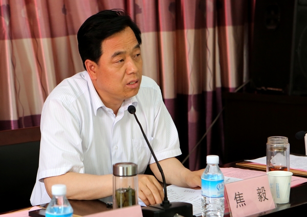 耀州區(qū)區(qū)委書記焦毅在會上講話 耀州區(qū)區(qū)委書記焦毅在會上講話