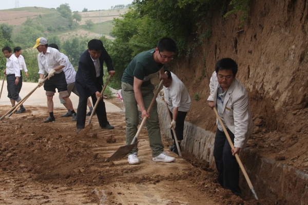 廣大“三防”隊員干勁十足,勞動熱情高漲 廣大“三防”隊員干勁十足,勞動熱情高漲